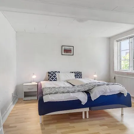 4 Bedroom In