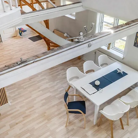 4 Bedroom In Holiday home