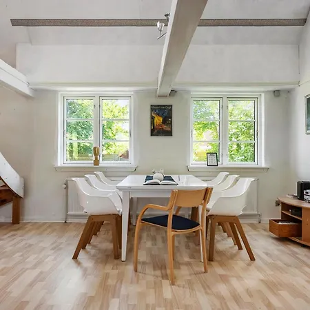 4 Bedroom In Holiday home Gudhjem