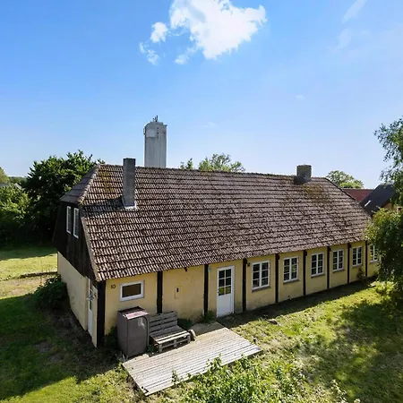 4 Bedroom In